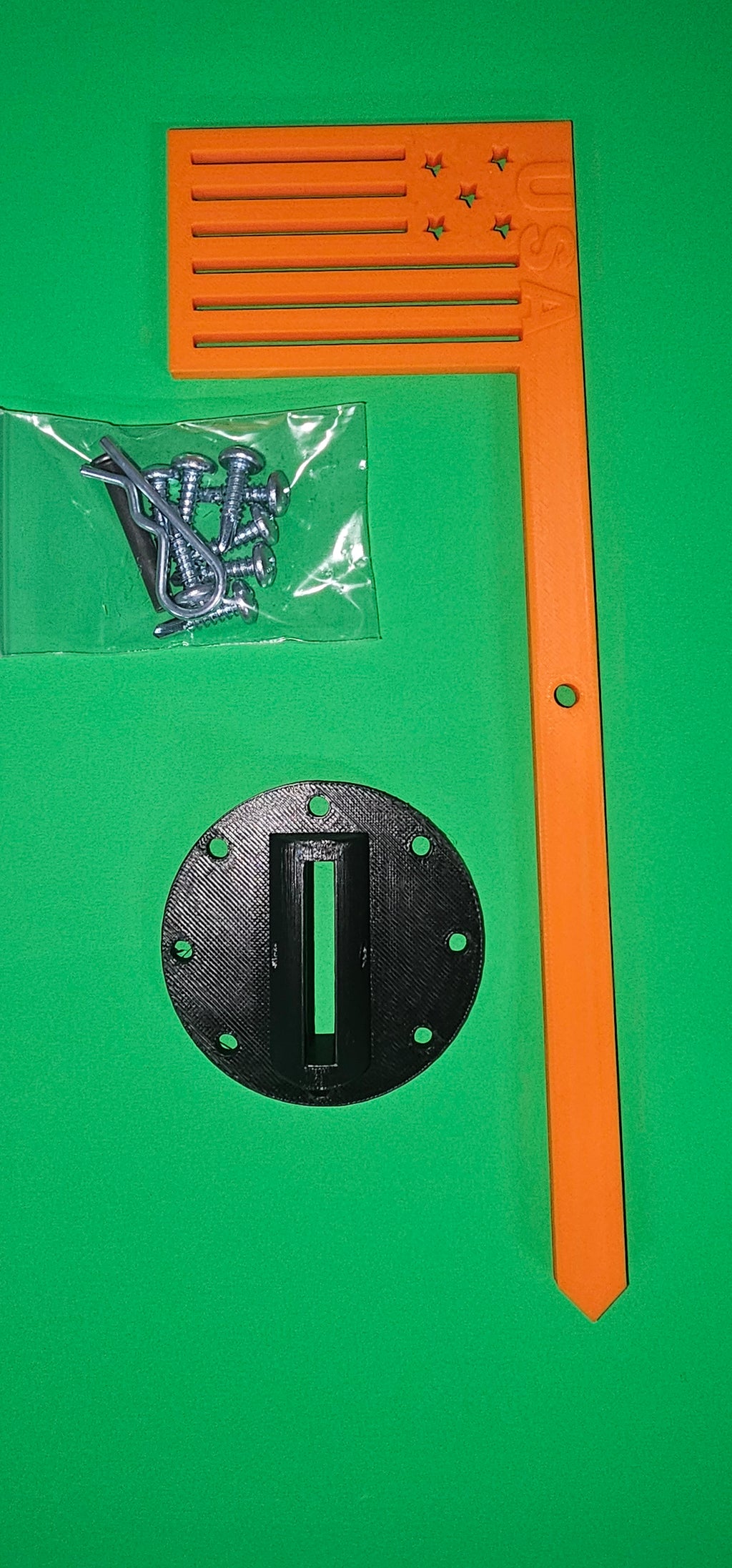 FeederFlag™ - Universal Deer Feeder Low-Level Indicator